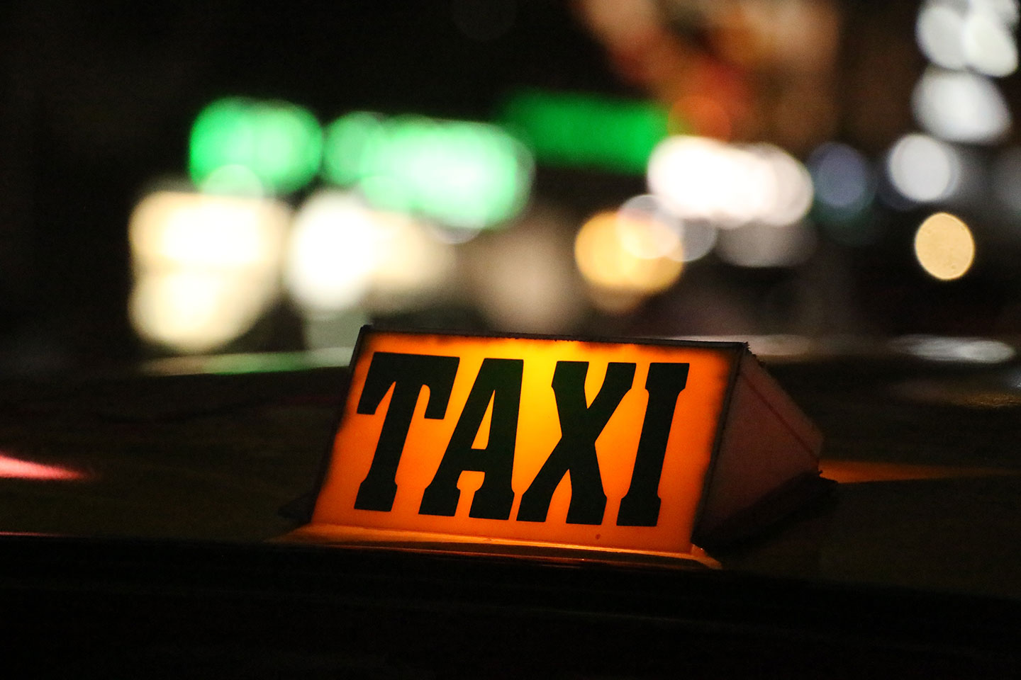 Things To Do https://heavenscabins.icnd-cdn.com/images/thingstodo/smkymttaxi.jpg