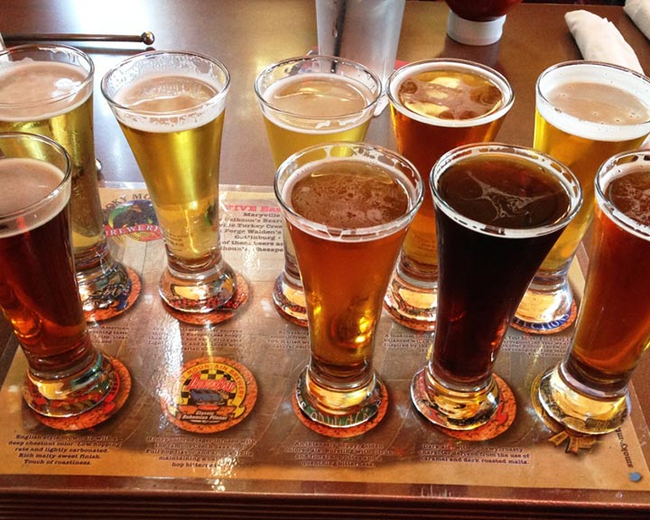 Things To Do https://heavenscabins.icnd-cdn.com/images/thingstodo/smoky-mountain-brewery.jpg